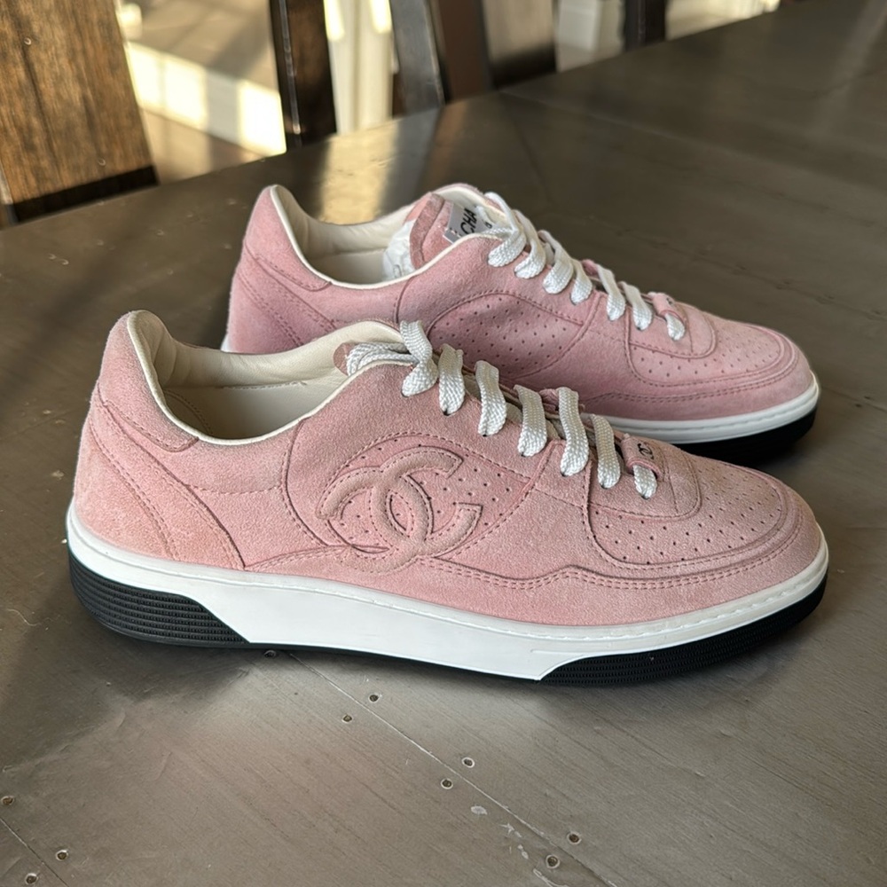 Chanel pink suede trainer sneaker flat s 38.5